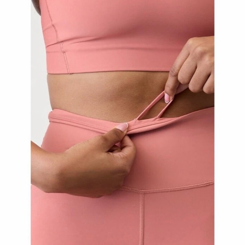 🆕 NWT Athleta Interval Stash 5” Short in Natural Rose - Picture 9 of 10
